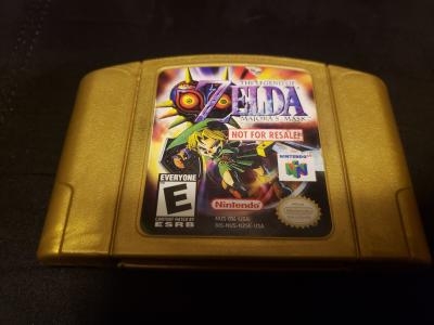 The Legend of Zelda Majora's Mask [Not for Resale Gold]