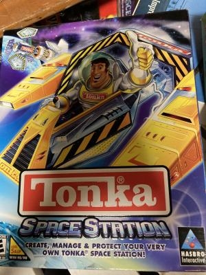 Tonka - Space Station